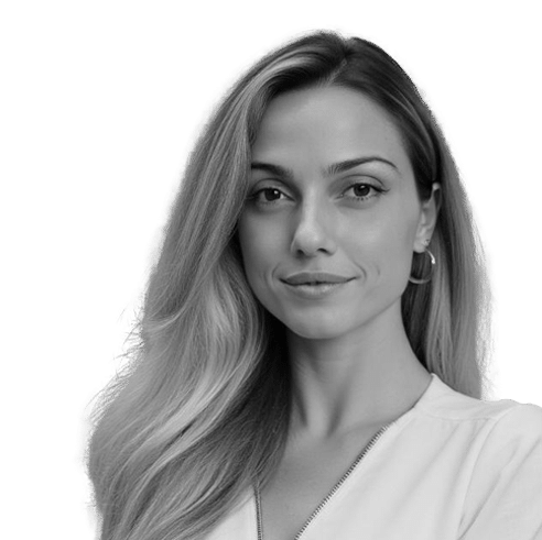 Contact 5 L'image est une photo de portrait de l'un de nos membres de l'équipe : Anna Esempio Tammaro